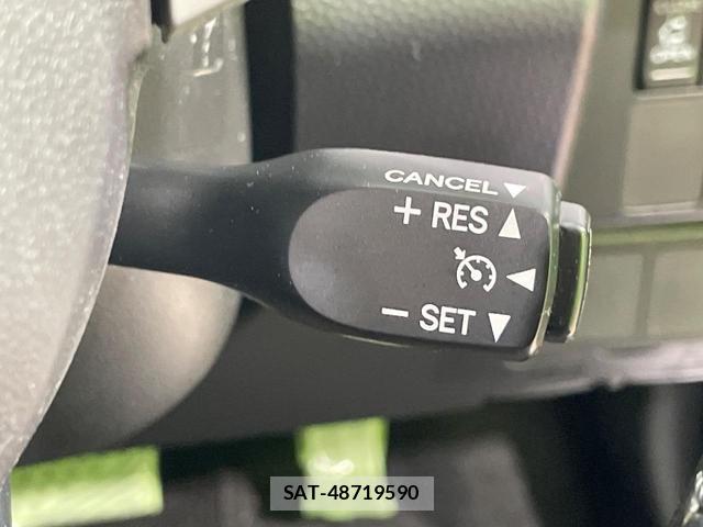 Toyota ROOMY 2018-06 8865557-5