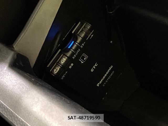 Toyota ROOMY 2018-06 8865557-6