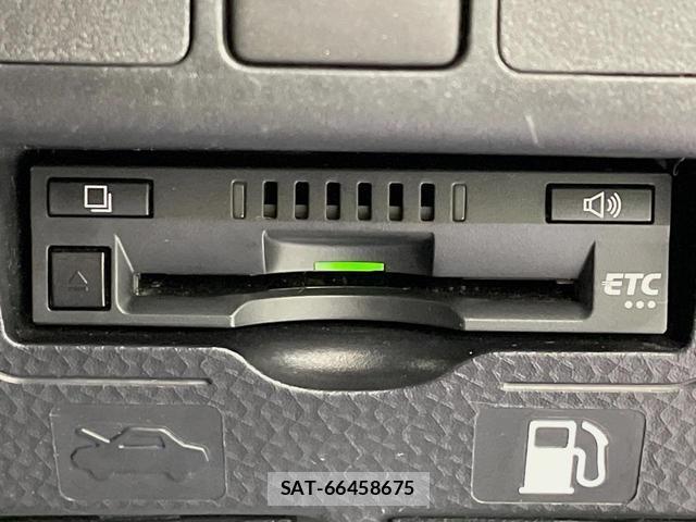 Toyota ROOMY 2021-10 8865569-5