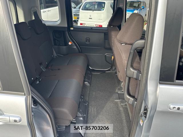 Toyota ROOMY 2025-12 8866142-10