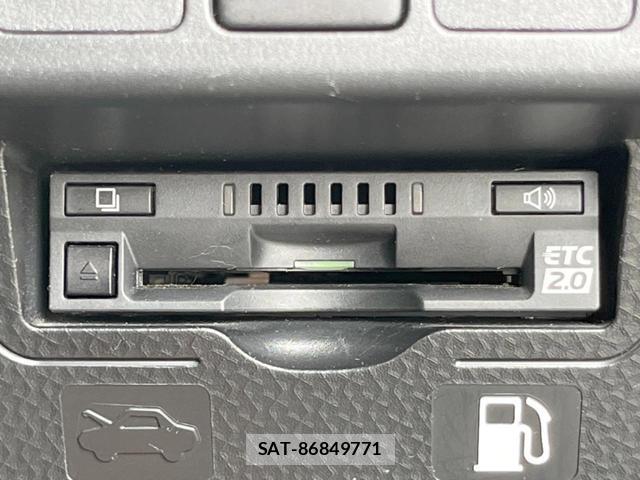 Toyota ROOMY 2022-06 8866450-8