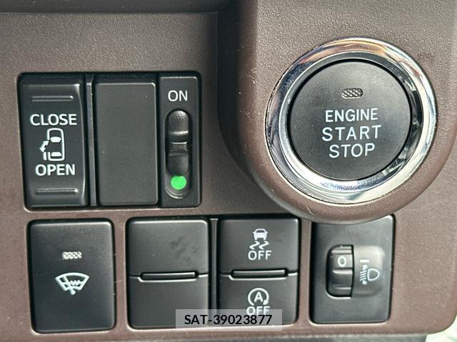Toyota ROOMY 2019-06 8866706-5