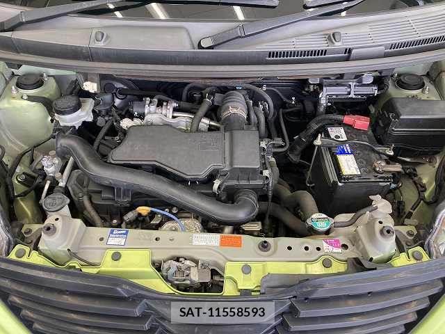 Toyota ROOMY 2016-11 8867396-13