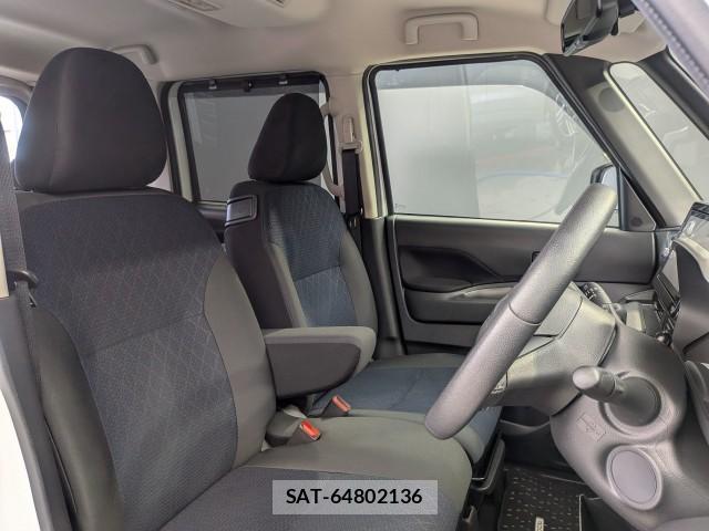 Nissan ROOX 2022-03 8866518-17
