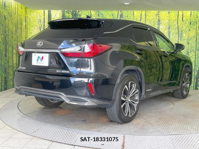 Lexus RX 2016-11 8866130-16