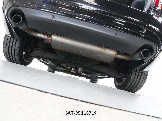 Volvo S60 2017-10 8865726-18