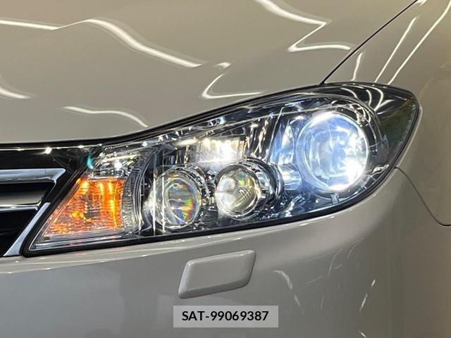 Toyota SAI 2011-05 8867188-11