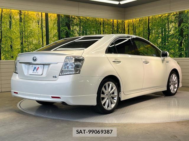 Toyota SAI 2011-05 8867188-16