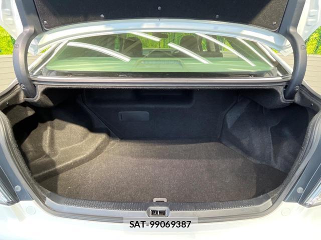 Toyota SAI 2011-05 8867188-9