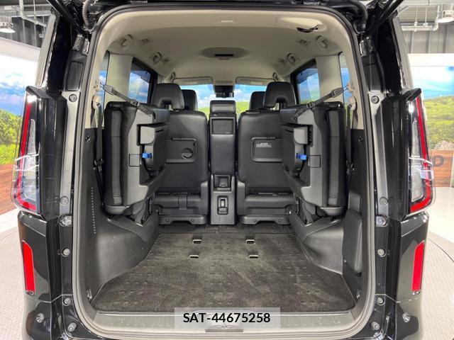 Nissan SERENA 2023-02 8865737-11
