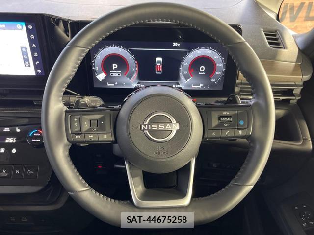Nissan SERENA 2023-02 8865737-12