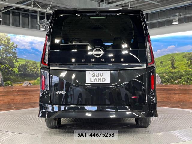 Nissan SERENA 2023-02 8865737-16