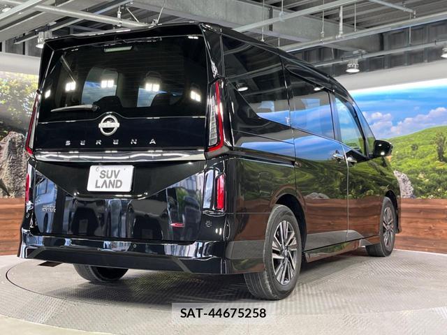 Nissan SERENA 2023-02 8865737-18