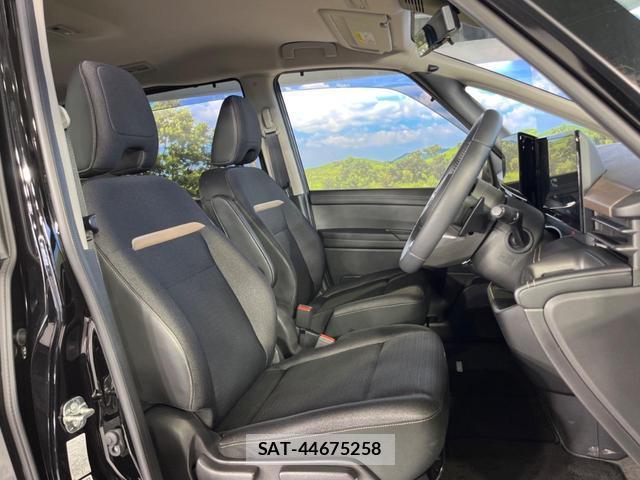 Nissan SERENA 2023-02 8865737-8