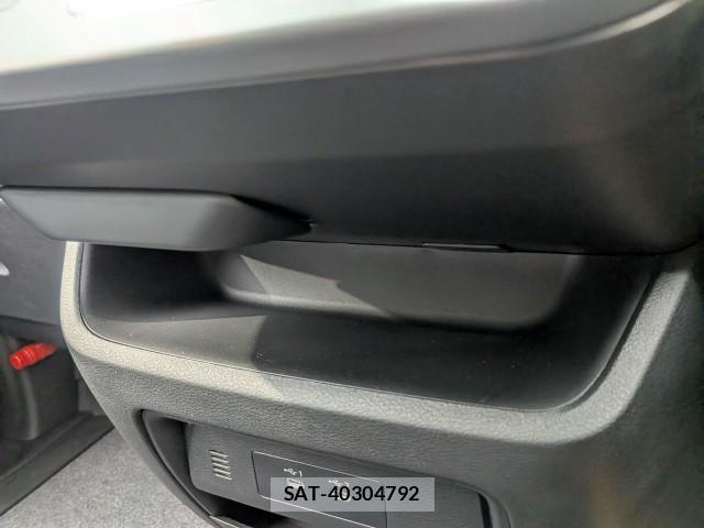 Nissan SERENA 2026-07 8865764-13