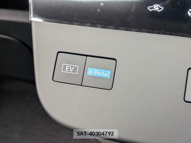 Nissan SERENA 2026-07 8865764-17