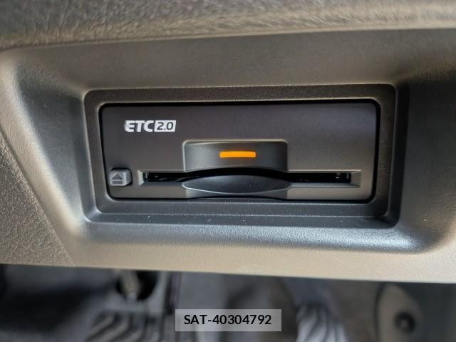 Nissan SERENA 2026-07 8865764-9