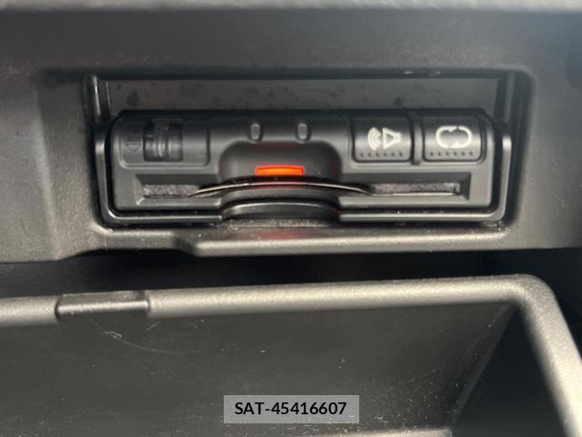 Nissan SERENA 2015-09 8866242-6