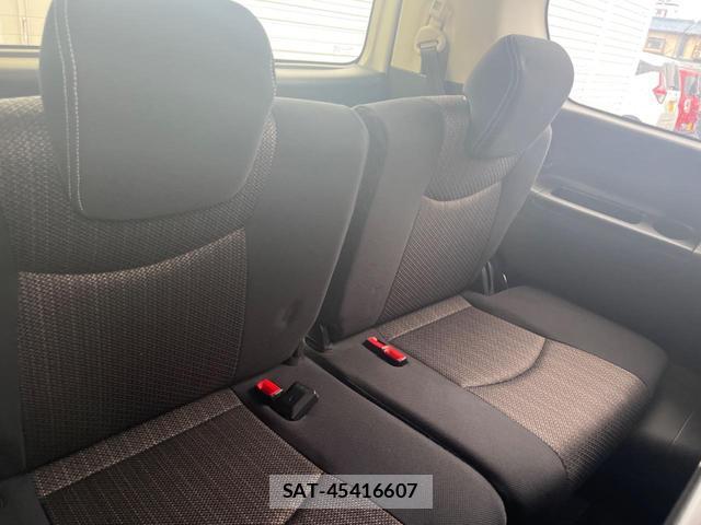 Nissan SERENA 2015-09 8866242-9