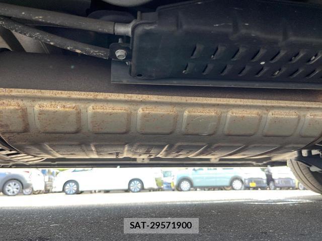 Nissan SERENA 2019-02 8866439-19