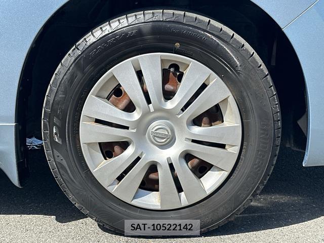 Nissan SERENA 2013-09 8866695-18
