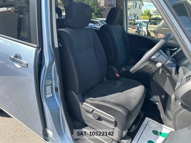 Nissan SERENA 2013-09 8866695-9