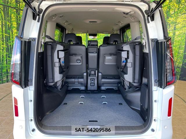 Nissan SERENA 2023-06 8866732-11