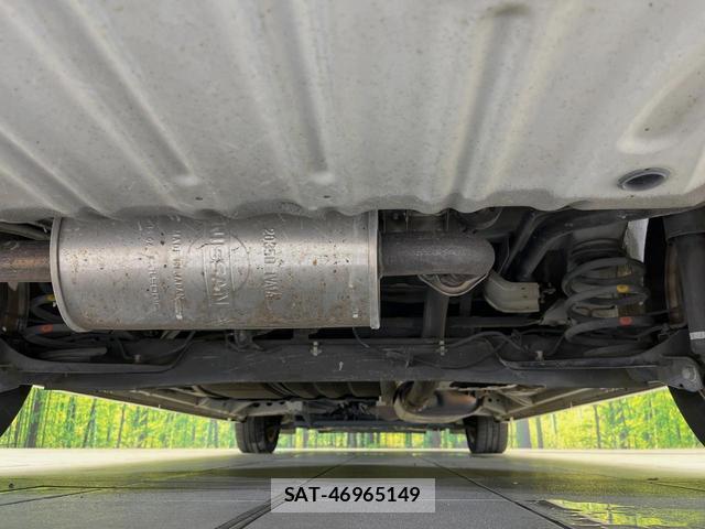 Nissan SERENA 2015-09 8866829-18