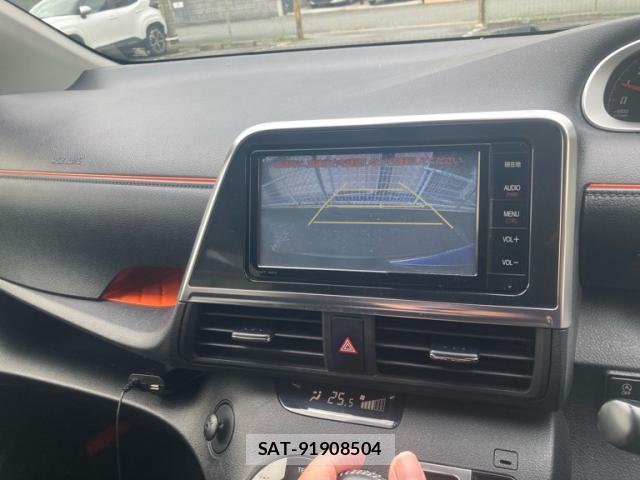 Toyota SIENTA 2015-09 8865926-10