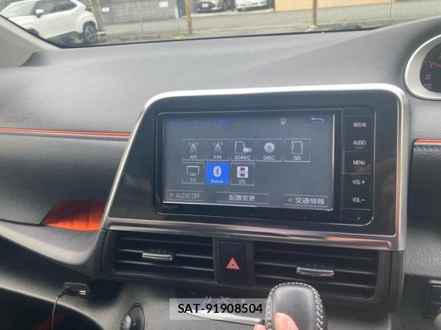 Toyota SIENTA 2015-09 8865926-11
