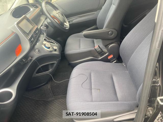 Toyota SIENTA 2015-09 8865926-4