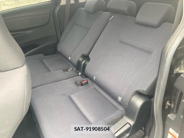 Toyota SIENTA 2015-09 8865926-5