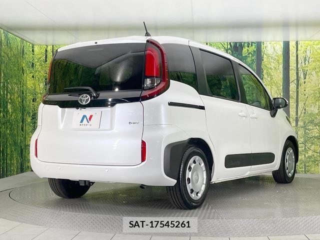 Toyota SIENTA 2024-12 8866032-17