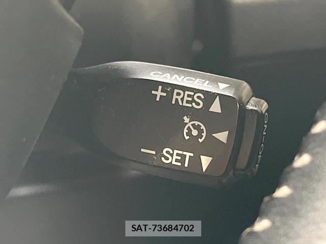 Toyota SIENTA 2019-03 8866305-6