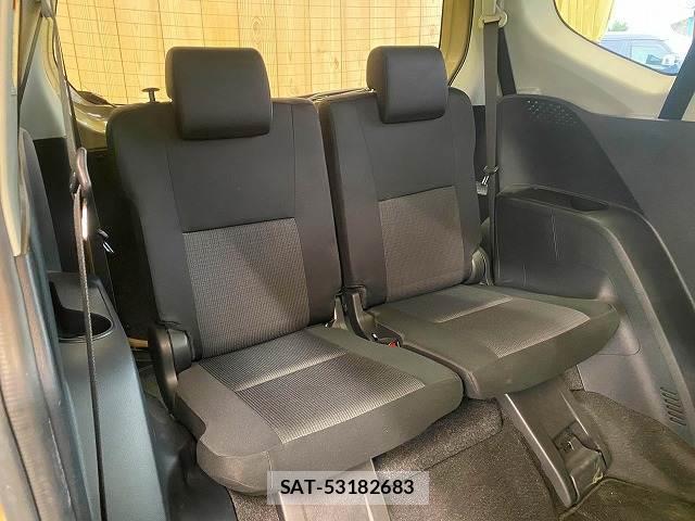 Toyota SIENTA 2021-10 8866326-11