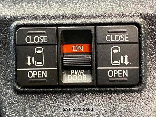 Toyota SIENTA 2021-10 8866326-4
