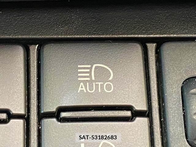 Toyota SIENTA 2021-10 8866326-8