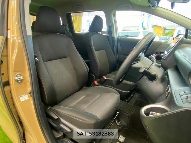 Toyota SIENTA 2021-10 8866326-9