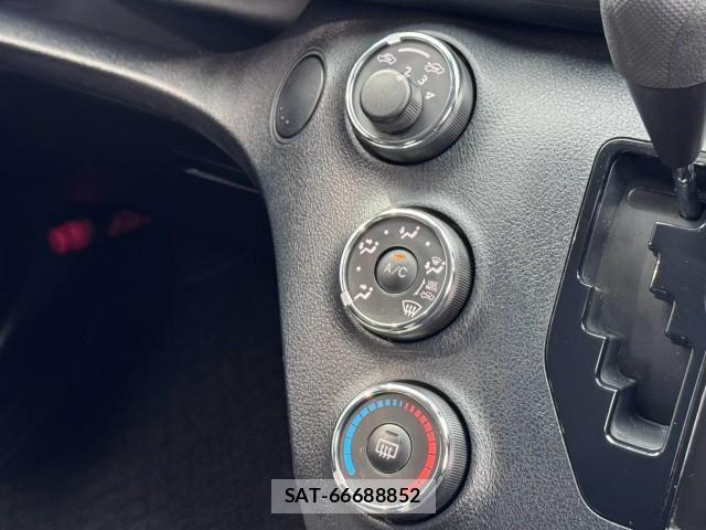 Toyota SIENTA 2020-07 8866521-15