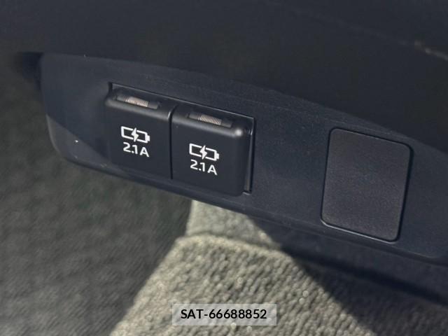 Toyota SIENTA 2020-07 8866521-7