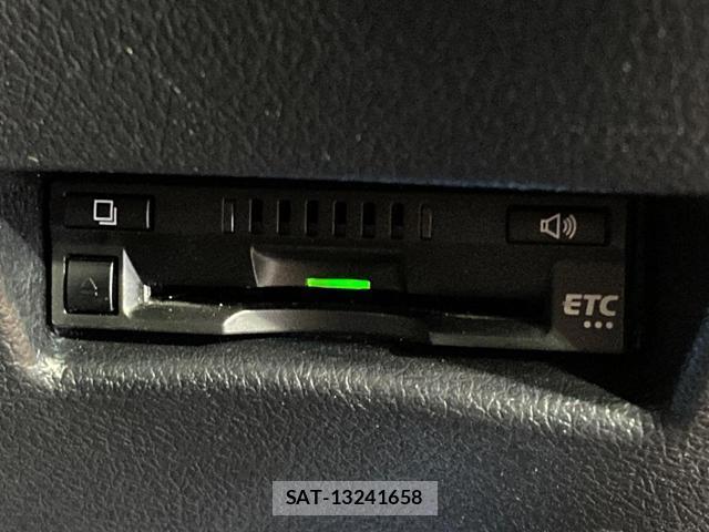 Toyota SIENTA 2020-01 8866817-6