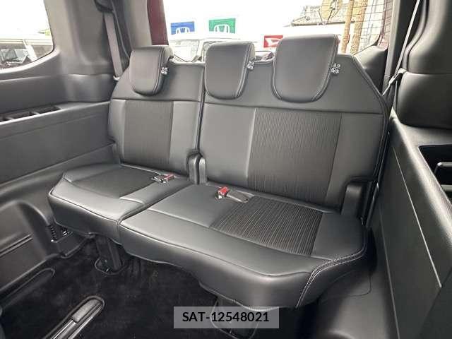 Honda e 2025-10 8866592-4