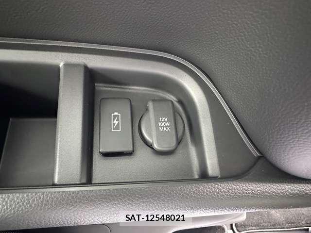 Honda e 2025-10 8866592-8