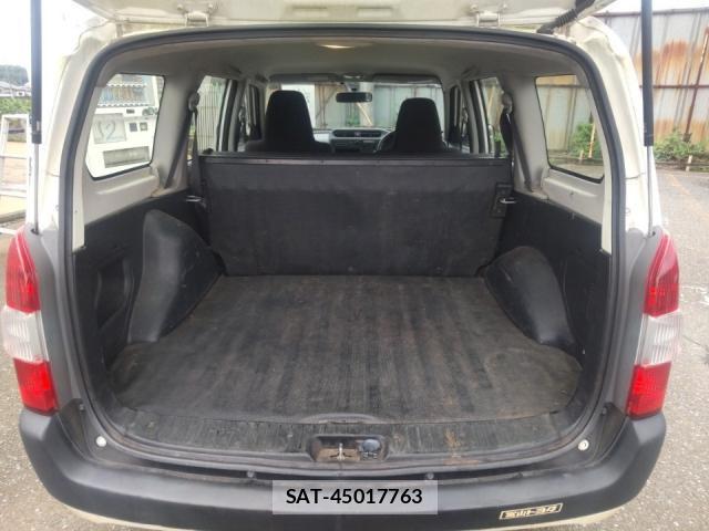 Toyota SUCCEED 2015-08 8865591-5
