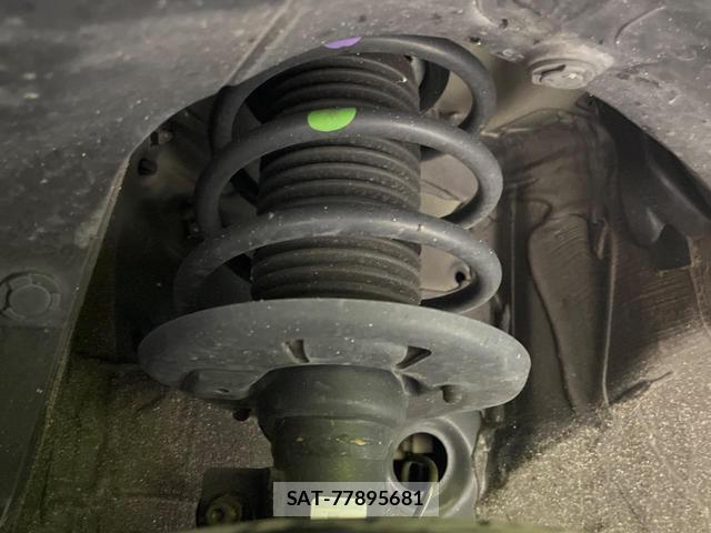 Suzuki SWIFT 2022-03 8866288-19