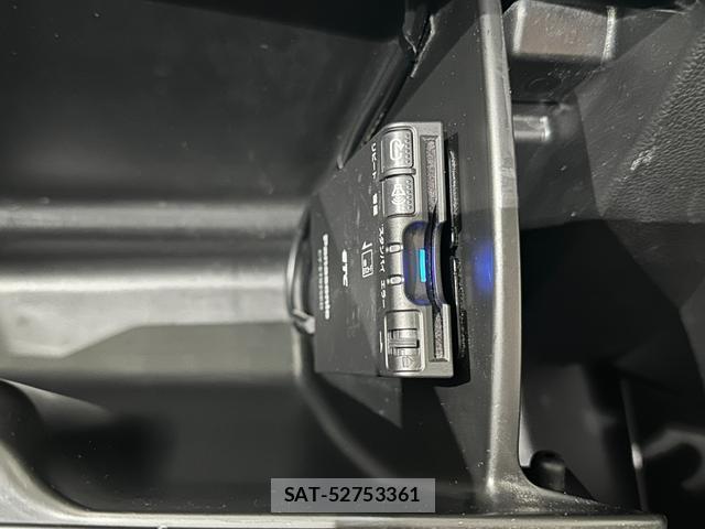 Suzuki SWIFT 2018-06 8867418-2