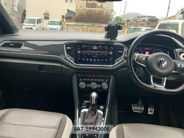 VolksWagen T-ROC 2021-03 8866946-10