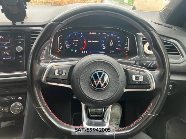 VolksWagen T-ROC 2021-03 8866946-16