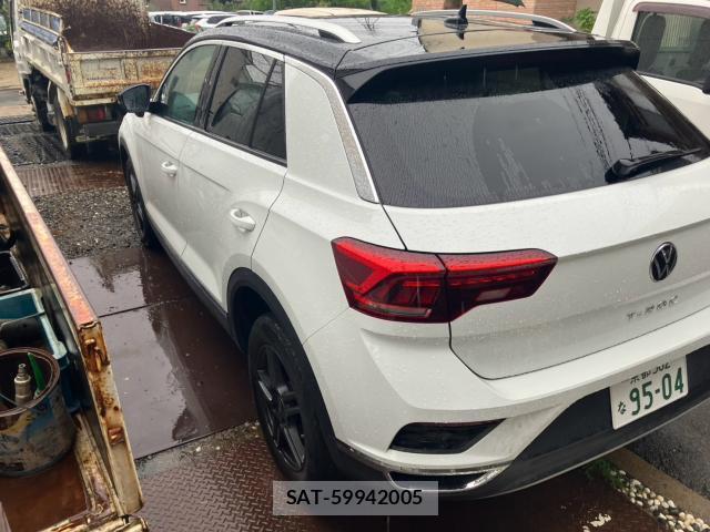 VolksWagen T-ROC 2021-03 8866946-3