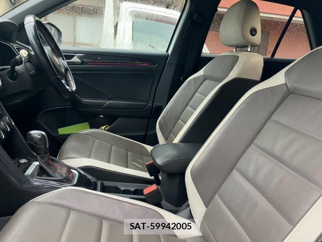 VolksWagen T-ROC 2021-03 8866946-6